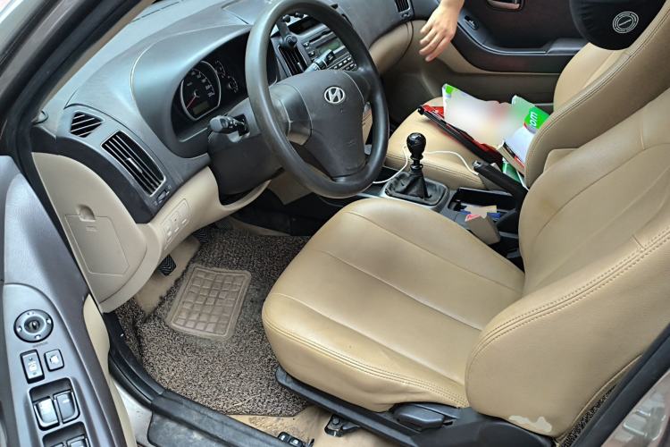 Used Hyundai Celesta 2011 1.6L Manual Comfort Edition Left Front Seat