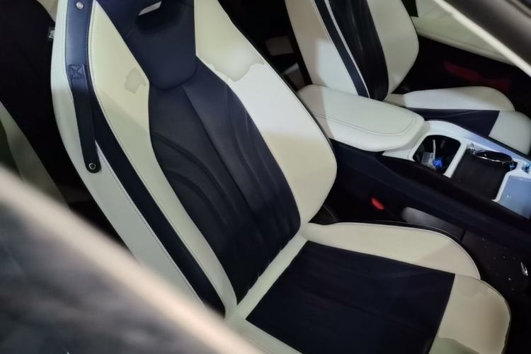 Used NETA GT 2023 560 Right Front Seat