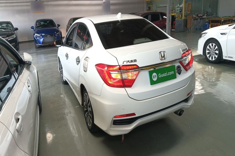 Used Honda Crider 2015 1.8L automatic comfort version
