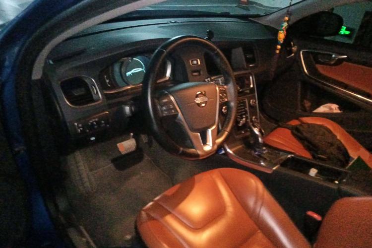 Used Volvo V60 2014 T5 Zhiya Edition