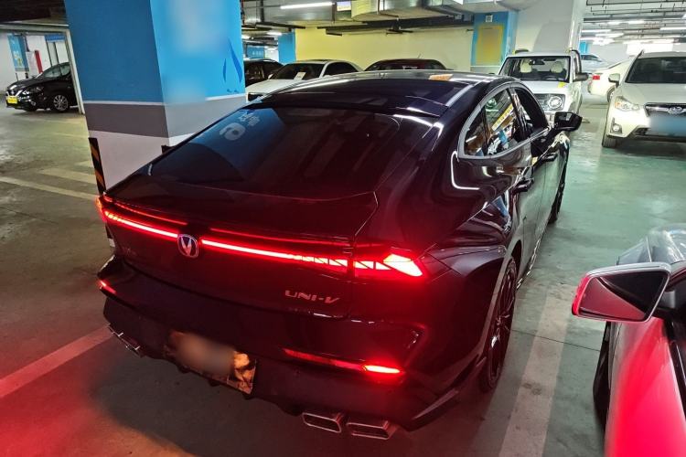 Used Changan UNI-V 2024 1.5T Prestige Sport Edition