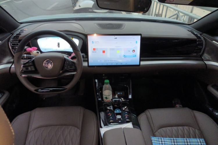 Used BYD Han 2023 DM-i Champion Edition 121KM Prestige Model
