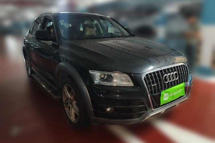 Used Audi Q5 2017 Plus 40 TFSI Technology Model
