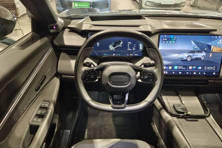 Used Lynk & Co 08 EM-P 2023 220km All-Wheel-Drive Performance Halo
