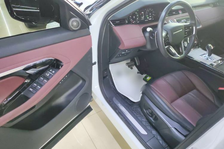 Used Land Rover Range Evoque New Energy 2023 Aurora L P300e Plug-in Hybrid Electric Version Driver Seat