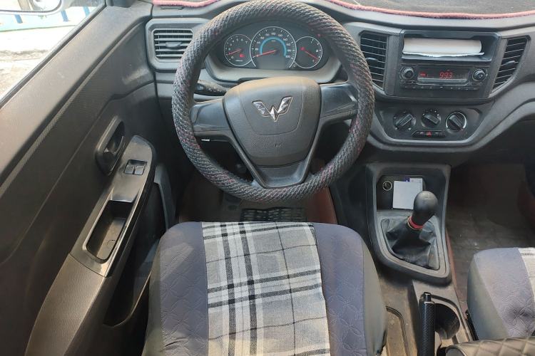 Used Wuling Hongguang V 2019 1.5L Enjoyment Version L2B