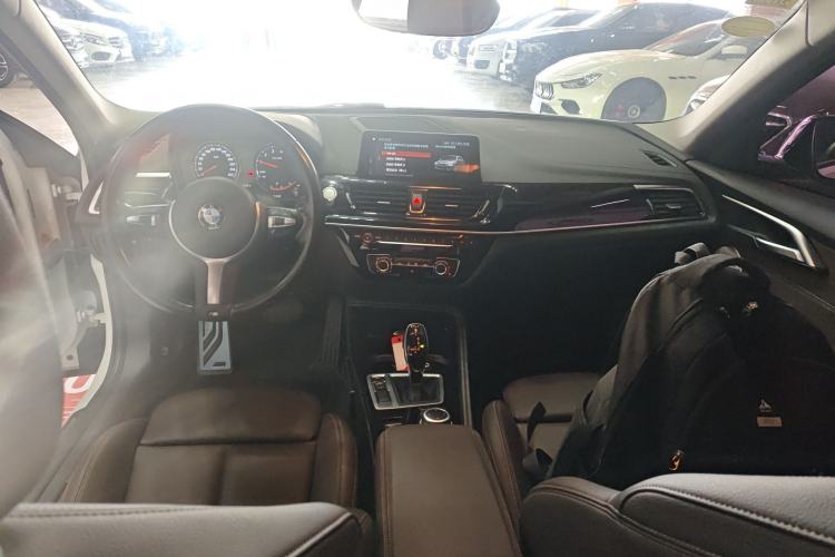 Used BMW 1 Series 2021 120i M Sport Night Edition Center Console