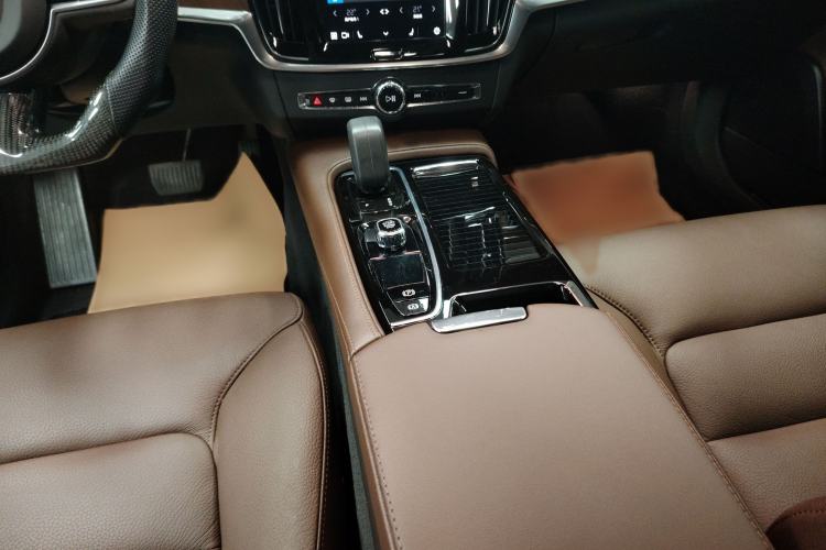 Used Volvo S90 New Energy 2022 T8 eDrive Hybrid Luxury Edition