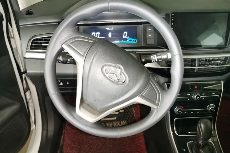 Used CHANGAN KAICHENG Oushang A600 2018 1.6L Automatic Elite Model Steering Wheel