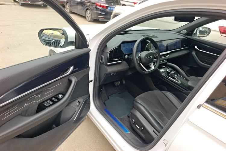 Used Geely Auto Monjaro L 2024 2.0TD High-Power Automatic Two-Wheel Drive Skyline Edition Driver Seat