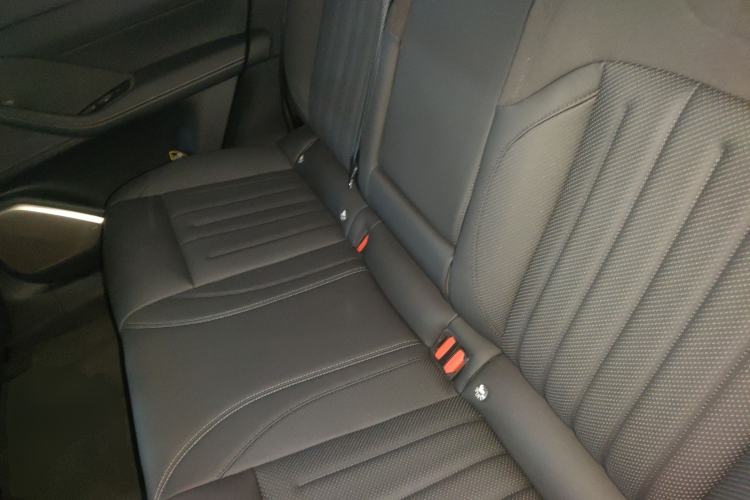 Used ONVO L60 2024 60 kWh Rear-Drive Version