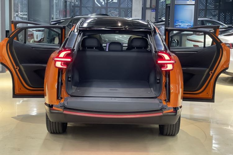 Used CHANGAN NEVO E07 2025 All-Electric Two-Wheel Drive 90 kWh Pro Smart Version
