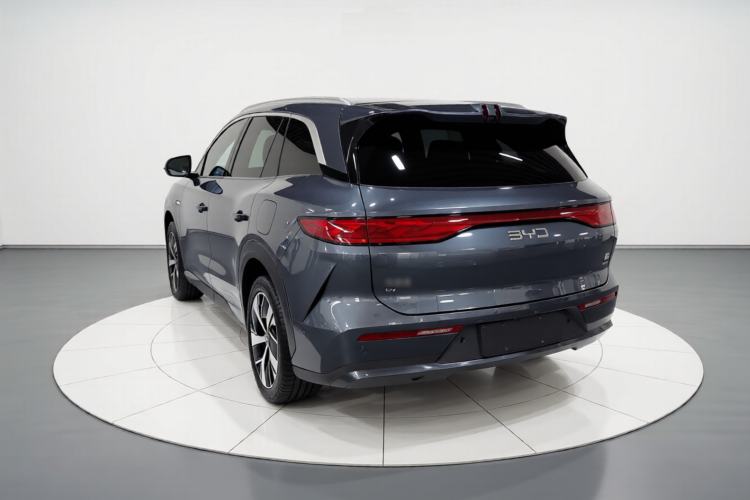 Used BYD Tang L 2025 EV with 670 km Range LiDAR and Premium Features Exterior 2