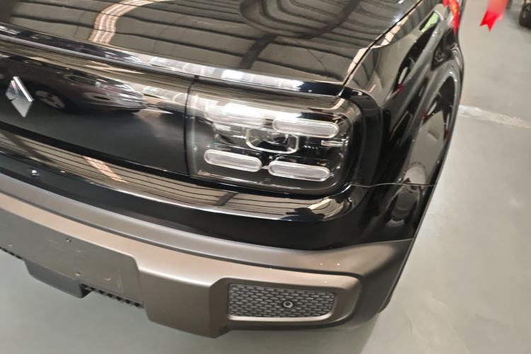 Used Baojun Spark EUV 2025 Flagship Edition 5 Seats Left Front Headlight