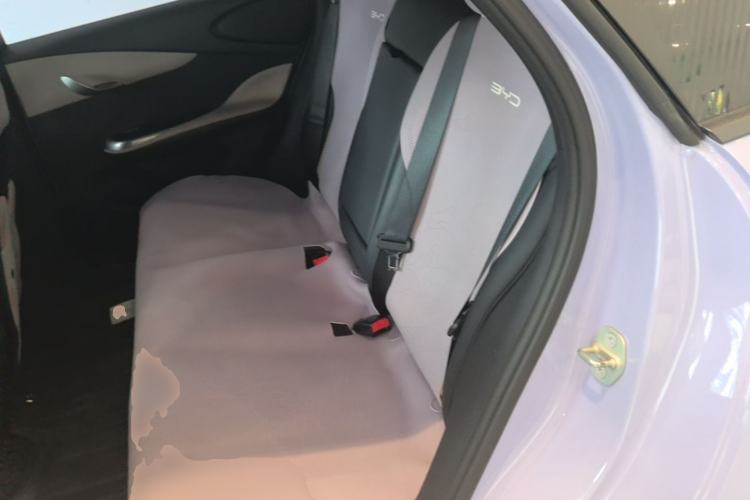 Used BYD Dolphin 2023 420 km Fashion Edition