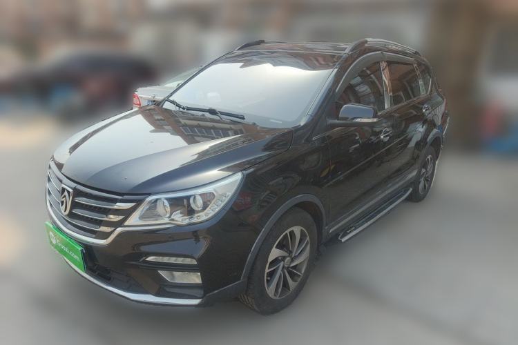 Used Baojun 560 2017 Rhythmic Edition 1.5T Manual Enjoyment Model
