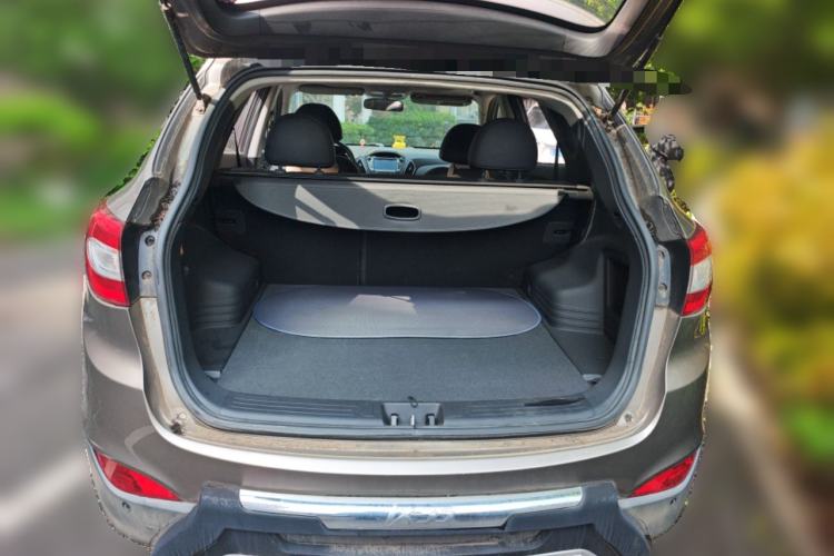 Used Hyundai ix35 2013 2.0L Automatic Two-Wheel Drive Smart GLS China IV Standard Trunk