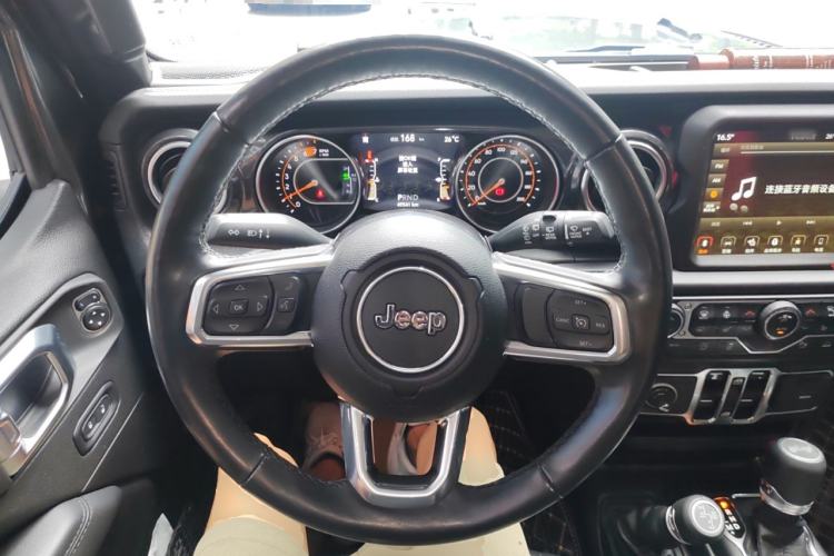 Used Jeep Wrangler 2022 2.0T High Altitude Four-Door Edition Steering Wheel