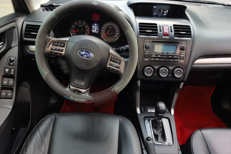 Used Subaru Forester 2013 2.5i Automatic Luxury Edition Steering Wheel