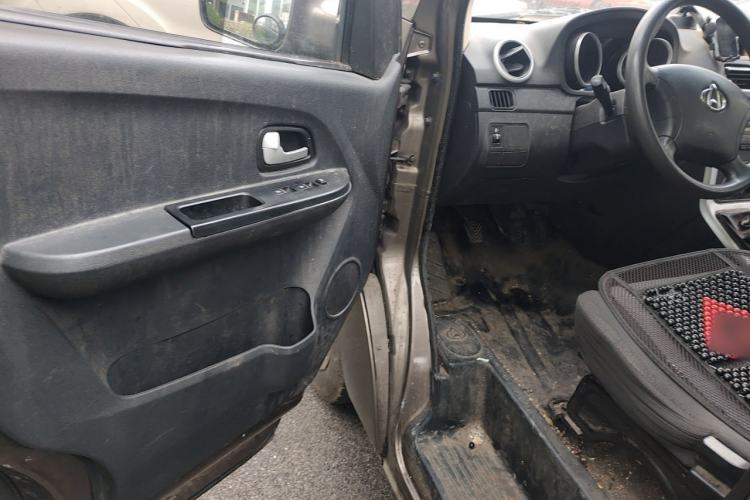 Used CHANGAN KAICHENG Ruixing M90 2018 2.0L Value-Added Flat-Top Liftback 6-Seater 4G94S Driver Seat