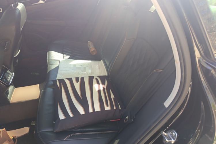 Used Volkswagen Passat 2019 330TSI Luxury Edition China VI Standard