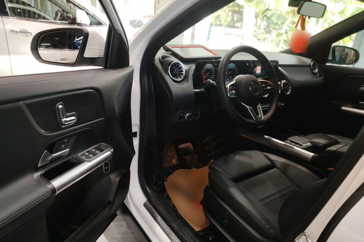 Used Mercedes-Benz GLA 2020 GLA 200 Driver Seat