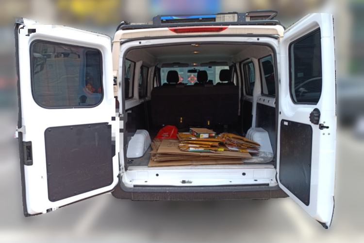 Used JMC Fushun 2023 2.0T Manual Short-Wheelbase Low-Roof Commercial Multi-Purpose Passenger Vehicle 6 Seats with Dual-Opening Tailgate
