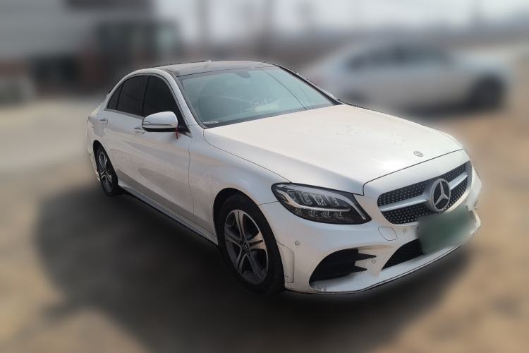 Used Mercedes-Benz C-Class 2019 Restyled C 260 L Sport Edition Front Right 45 Deg