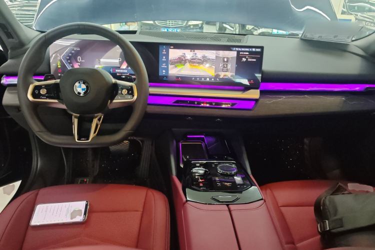 Used BMW 5 Series 2025 530Li Luxury Edition M Sport Package Center Console