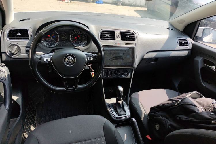 Used Volkswagen Polo 2016 1.6L Automatic Comfort Model