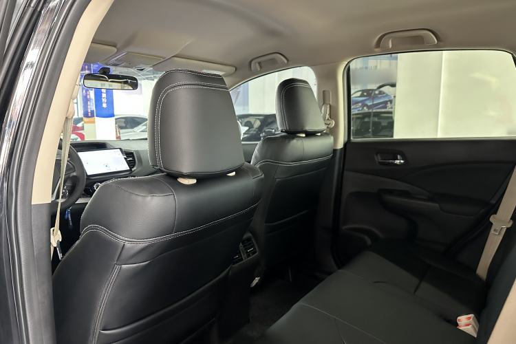 Used Honda CR-V 2015 2.0L two-wheel drive urban version