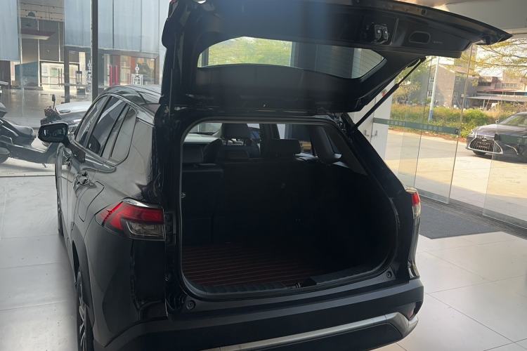 Used Toyota FRONTLANDER 2023 2.0L CVT Luxury Edition