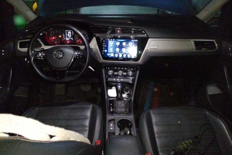 Used Volkswagen Touran 2016 Volkswagen Touran L 280TSI DSG Comfort Edition