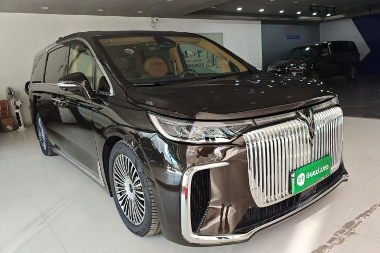 Used VOYAH Dream 2025 PHEV Four-Wheel-Drive Flagship Kunpeng Edition
