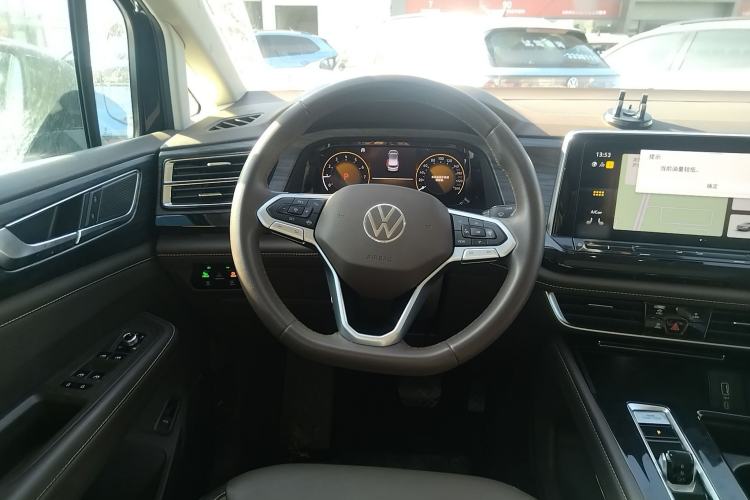 Used Volkswagen Viloran 2024 330TSI Luxury Edition