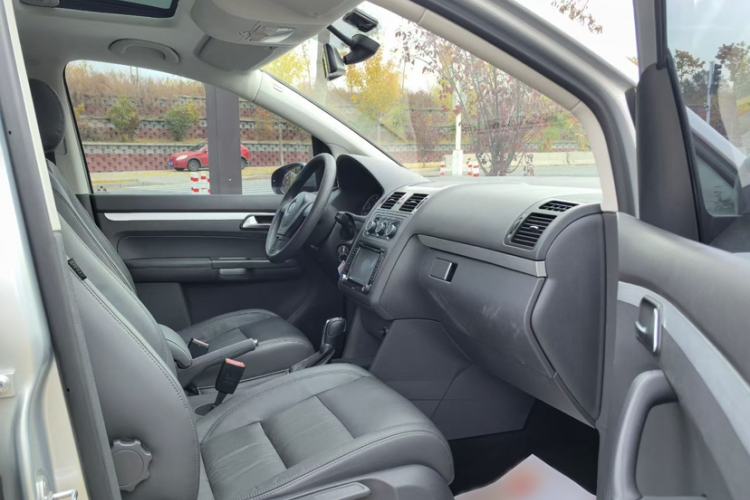 Used Volkswagen Touran 2013 1.4T DSG Comfort Edition 5-Seater