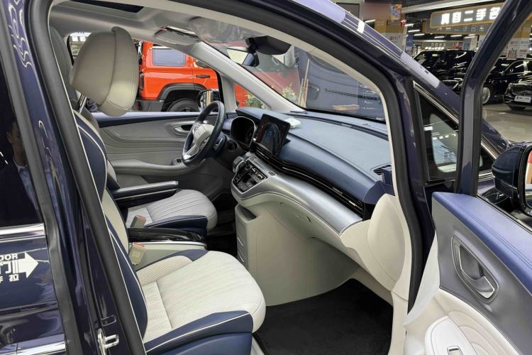 Used Roewe iMAX8 2021 400TGI Supreme Series Prestige Edition