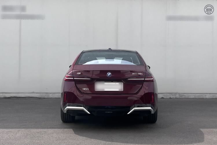 Used BMW i5 2024 eDrive 35L Luxury Model with M Sport Package