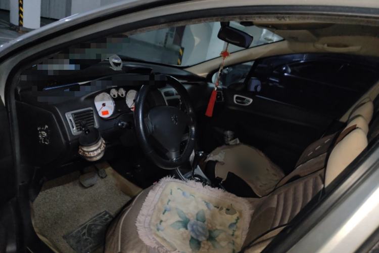 Used Peugeot 307 2010 Hatchback 1.6L Manual Comfort Edition
