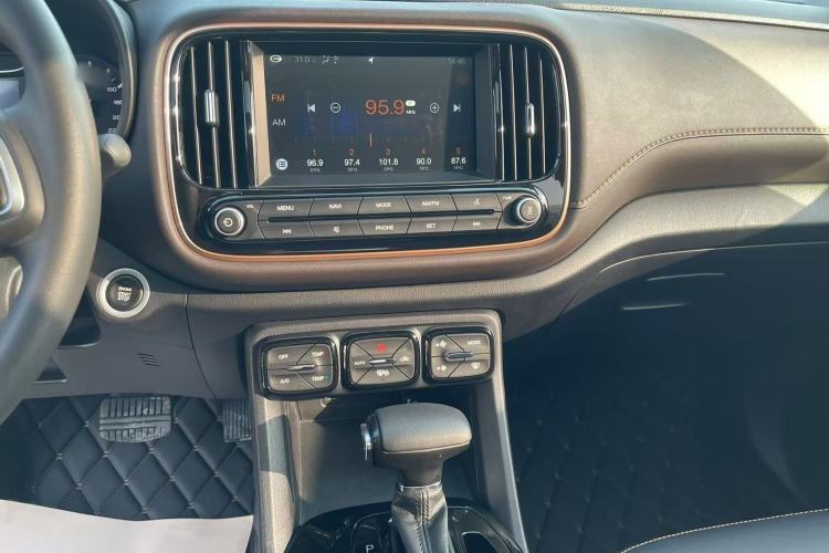 Used GAC Trumpchi GS3 2017 200T Automatic Luxury Edition Interior 3