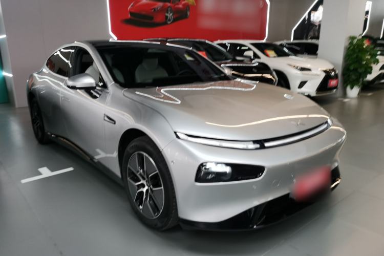 Used XPeng P7 2023 P7i 702 Max Front Right 45 Deg