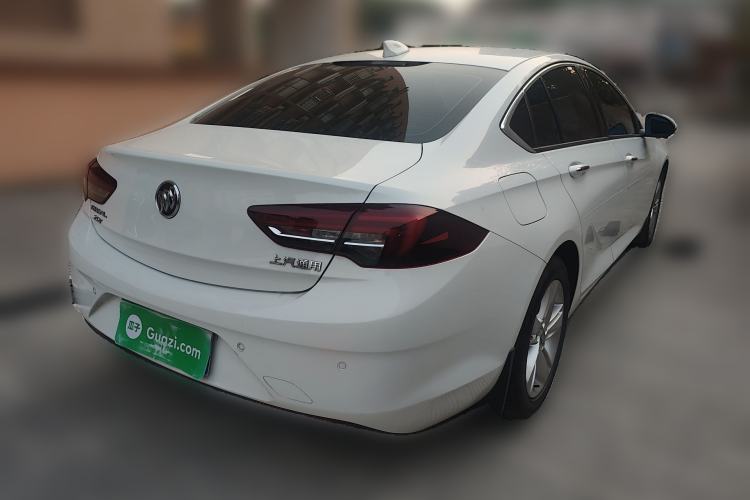 Used Buick Regal 2017 20T Elite Edition Rear Right 45 Deg