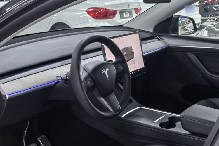 Used Tesla Model Y 2023 Rear-Wheel-Drive Version