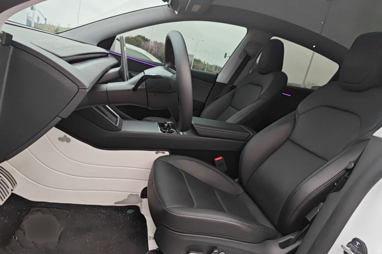 Used Tesla Model Y 2025 Rear-Wheel-Drive Version
