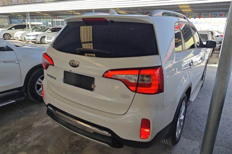 Used Kia Sorento 2013 2.4L 5-Seater Gasoline Luxury Version China IV Standard
