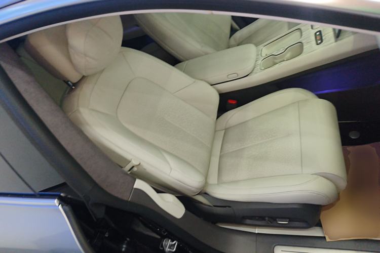 Used Nio ET7 2024 75 kWh Executive Edition
