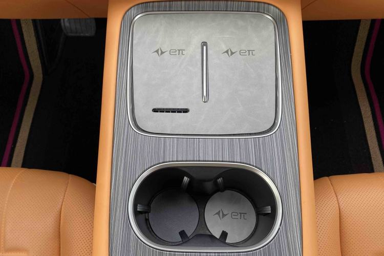 Used Dongfeng eπ eπ008 2025 210 Ultra Range-Extended Version 5 Seats
