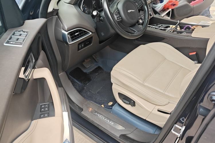 Used Jaguar F-PACE 2016 2.0T Two-Wheel Drive Urban Luxury Edition