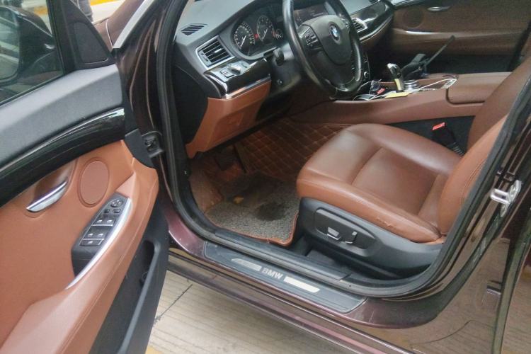 Used BMW 5 Series GT 2015 528i Leading Model
