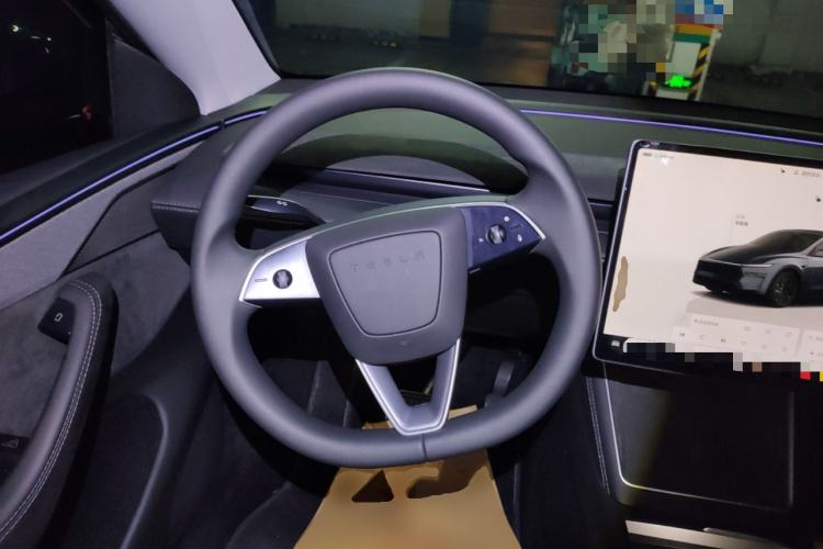 Used Tesla Model Y 2025 Long-Range All-Wheel Drive First Edition